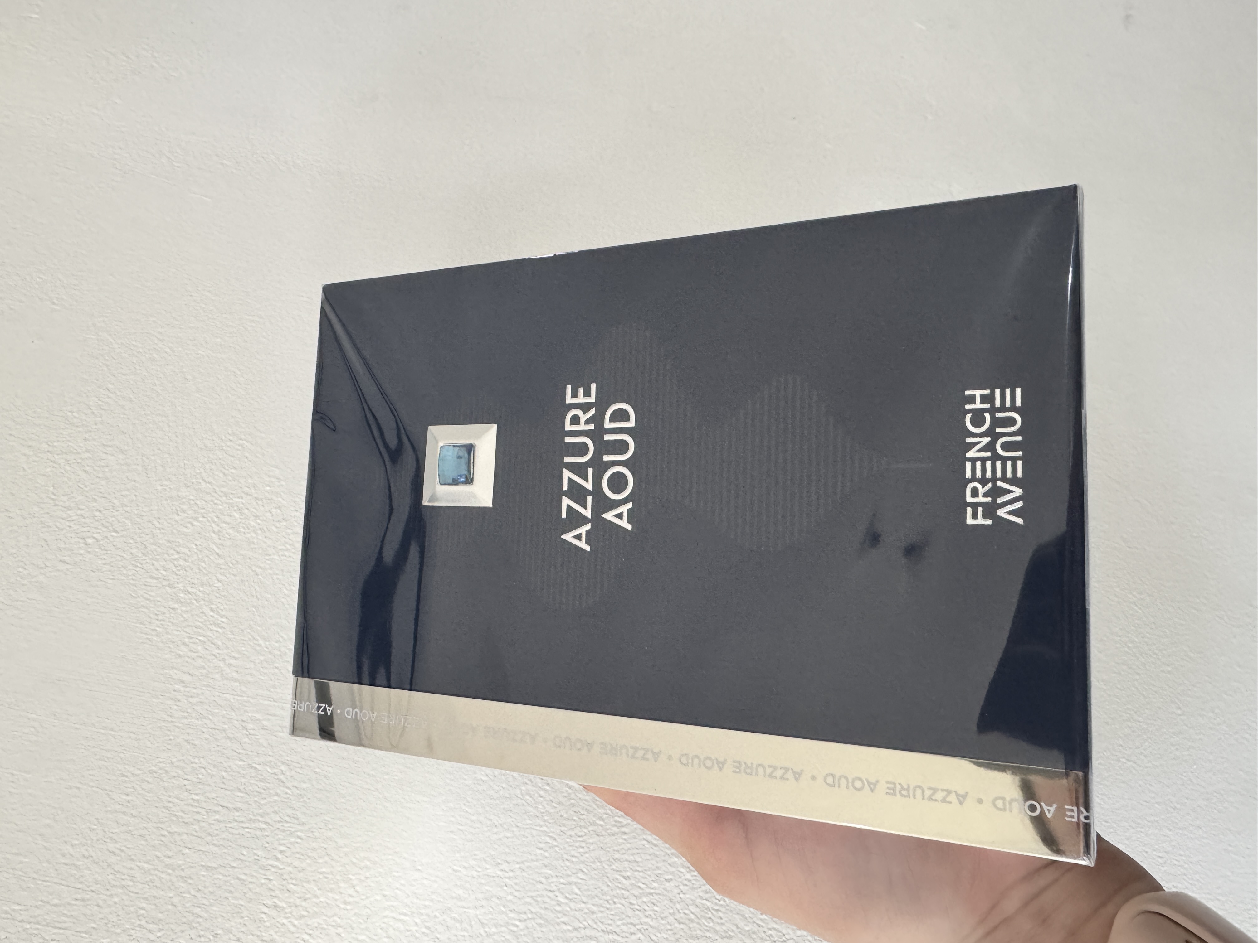 AZZURE AOUD